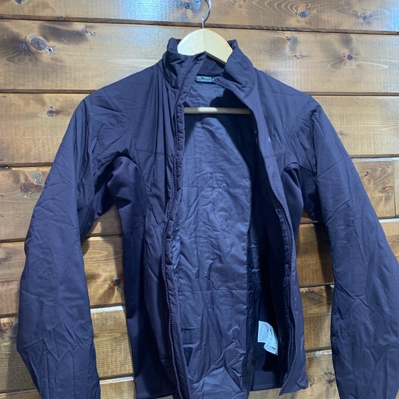 Arc’teryx Atom LT Jacket - Picture 6 of 11